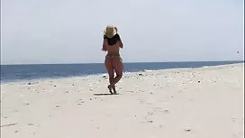 Кралица големи гърди ...