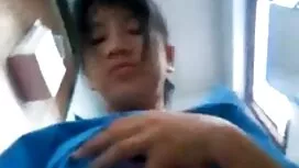 Busty Азиатски сексс ...
