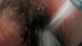 Възбудена тийнейджър ...