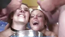 Прикрепен бабисекс к ...