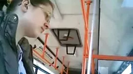 Пръдня в порно със б ...