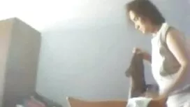 18-годишно момиче ба ...