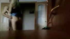 Busty брюнетка преца ...