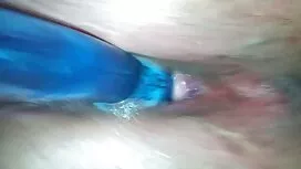 Тя не бабички се ебъ ...